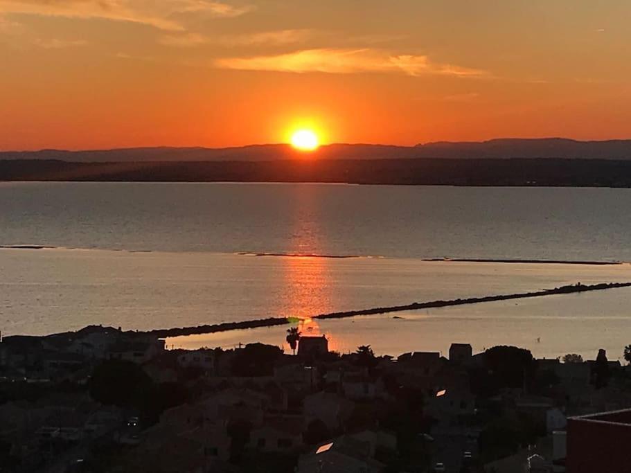 Appartement Luxueux T3 Piscine Et Vue Somptueuse à Sète Extérieur photo